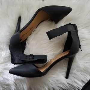 Penny Loves Kenny Ankle Strapped Heels